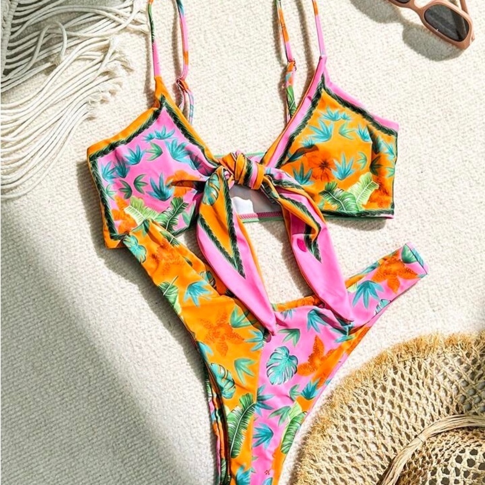 Swimsuit Set tropical print flower different Size available - Picture 6 of 7